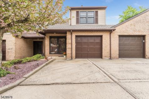 2 Daniel Court Lebanon NJ 08833
