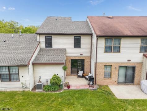 2 Daniel Court Lebanon NJ 08833