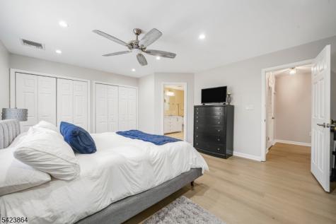 855 Valley Brook Avenue Lyndhurst NJ 07071