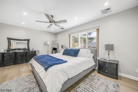 855 Valley Brook Avenue Lyndhurst NJ 07071