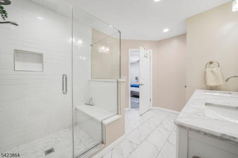 855 Valley Brook Avenue Lyndhurst NJ 07071