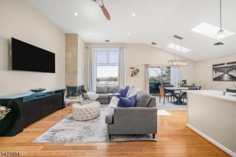855 Valley Brook Avenue Lyndhurst NJ 07071