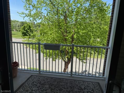 1118 Warrens Way Wanaque NJ 07465
