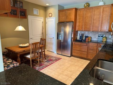 1118 Warrens Way Wanaque NJ 07465