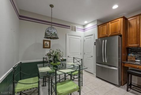 4203 Warrens Way Wanaque NJ 07465