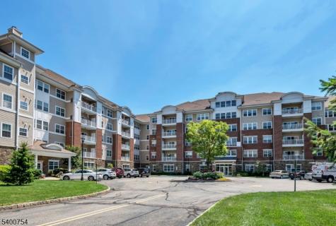 4203 Warrens Way Wanaque NJ 07465