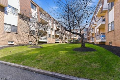 1190 W St Georges Linden NJ 07036