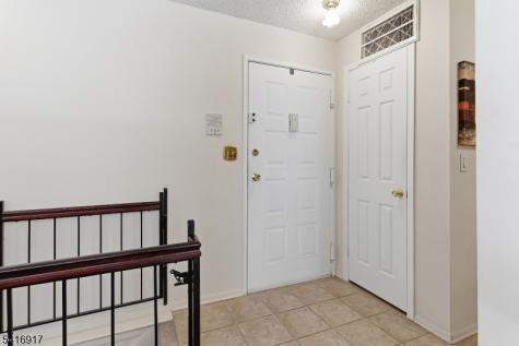 1190 W St Georges Linden NJ 07036