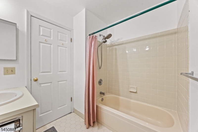 50 Washington Court Montville NJ 07082