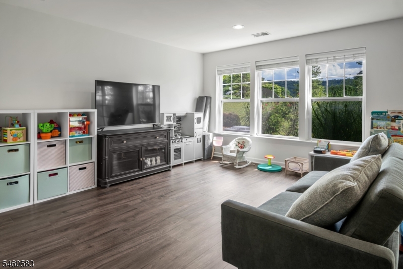 6 Alexanders Road Allamuchy NJ 07840
