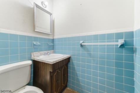 8 Cardinal Lane Hillsborough NJ 08844