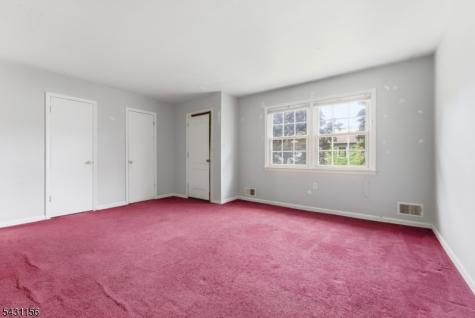 8 Cardinal Lane Hillsborough NJ 08844