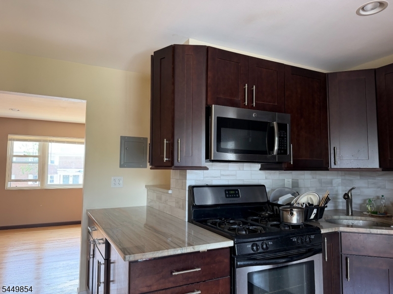 160 Evergreen Road Edison NJ 08837