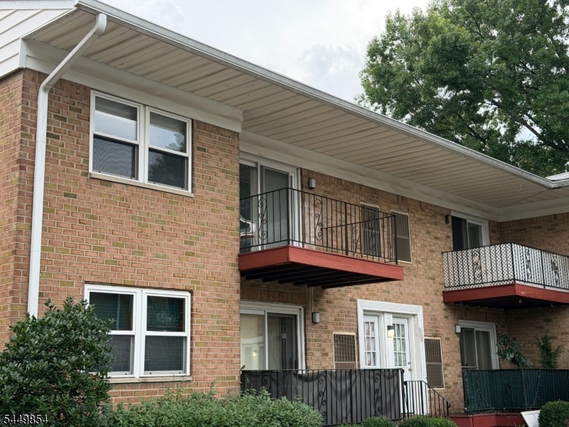 160 Evergreen Road Edison NJ 08837