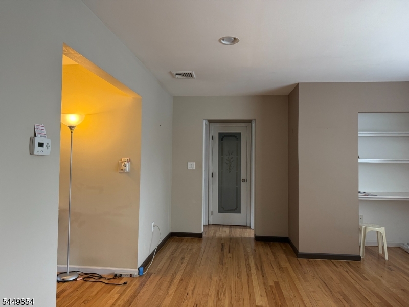 160 Evergreen Road Edison NJ 08837