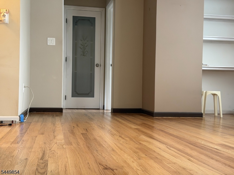 160 Evergreen Road Edison NJ 08837