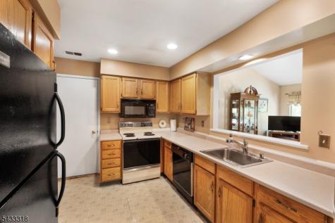 77 Encampment Drive Bedminster NJ 07921
