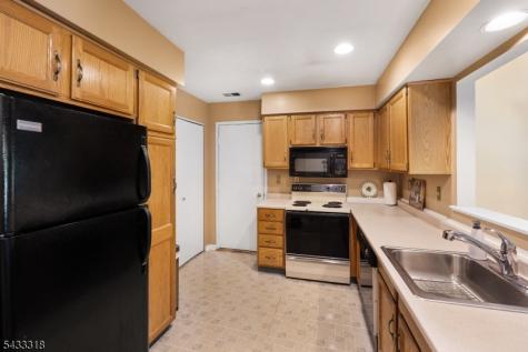 77 Encampment Drive Bedminster NJ 07921