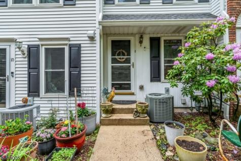 11 Colonial Court High Bridge NJ 08829