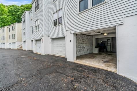 11 Colonial Court High Bridge NJ 08829