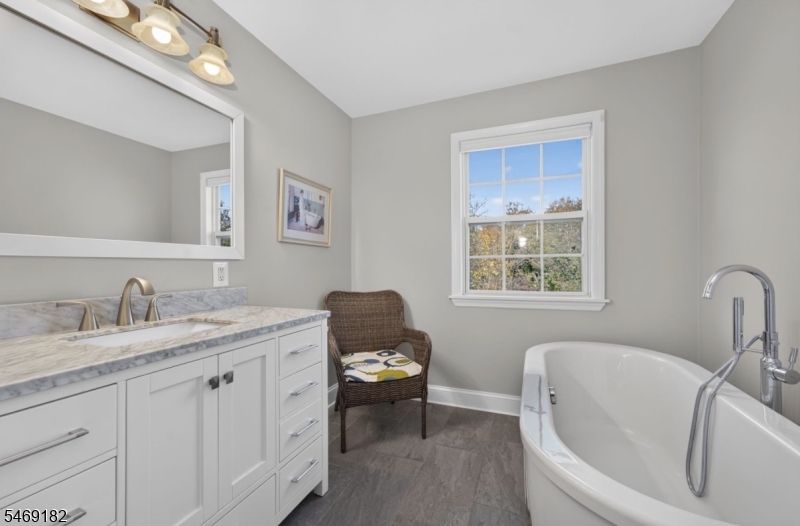 2 Windham Court Raritan NJ 08822