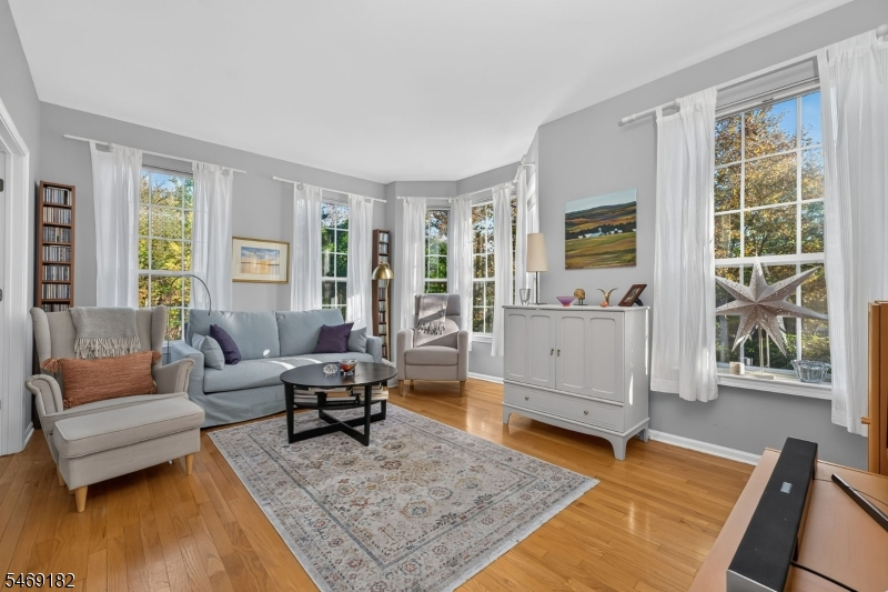 2 Windham Court Raritan NJ 08822