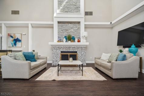 816 Kensington Lane Livingston NJ 07039