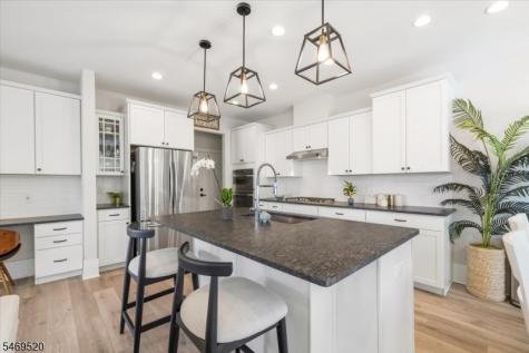 22 Aspen Drive Cedar Grove NJ 07009