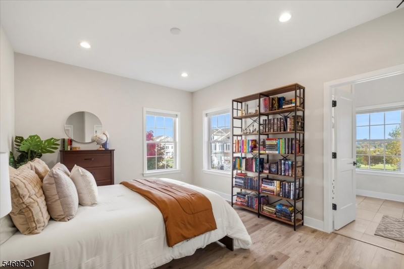 22 Aspen Drive Cedar Grove NJ 07009