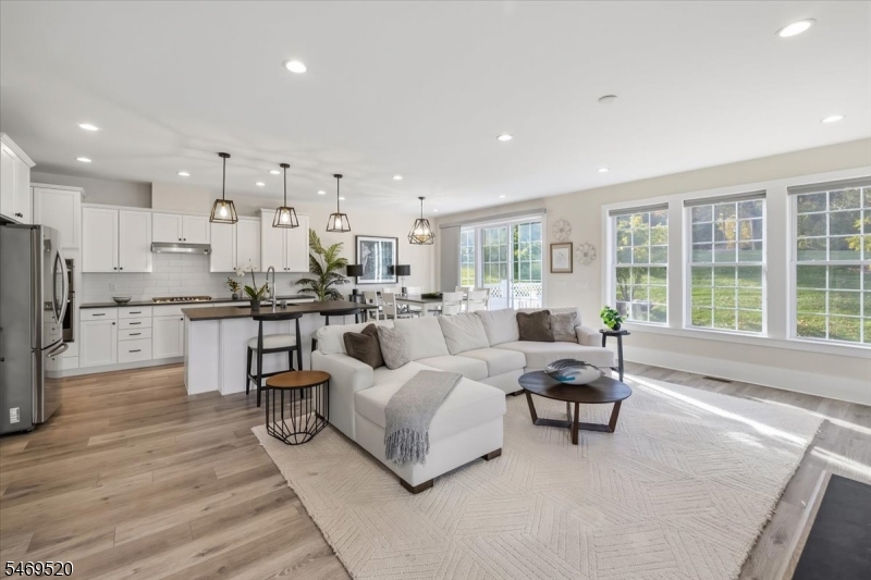 22 Aspen Drive Cedar Grove NJ 07009