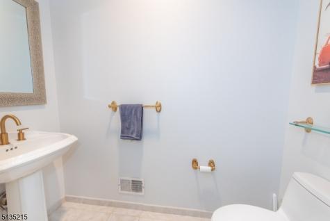 10 Ebersbach Lane Roseland NJ 07068