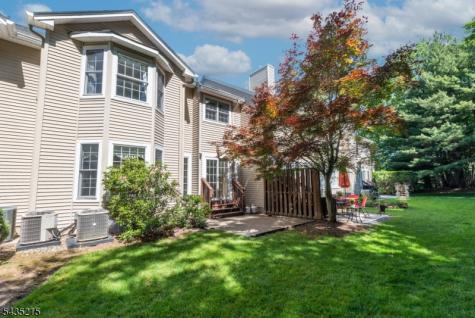 10 Ebersbach Lane Roseland NJ 07068