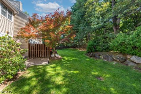 10 Ebersbach Lane Roseland NJ 07068