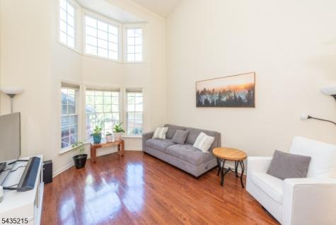 10 Ebersbach Lane Roseland NJ 07068