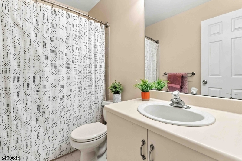 41 Cabot Way Franklin NJ 08823