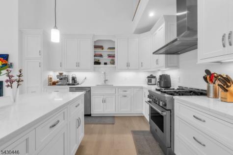 6 Mcnerney Lane Florham Park NJ 07932