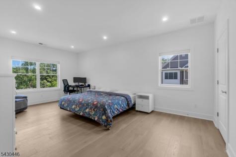 6 Mcnerney Lane Florham Park NJ 07932