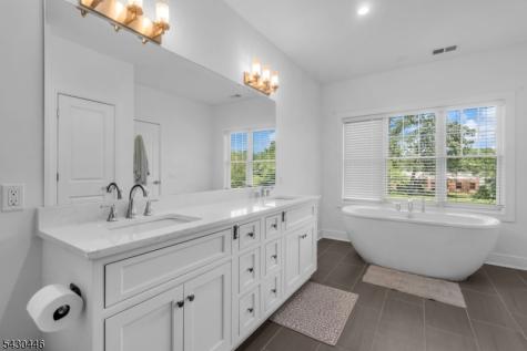 6 Mcnerney Lane Florham Park NJ 07932