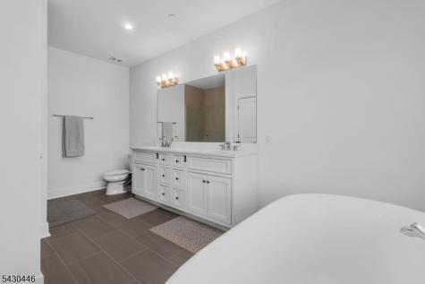 6 Mcnerney Lane Florham Park NJ 07932