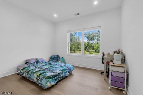 6 Mcnerney Lane Florham Park NJ 07932
