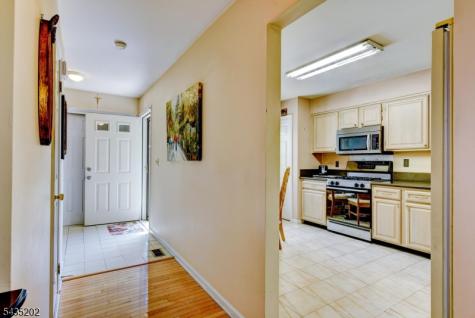 615 Revere Court Raritan NJ 08822