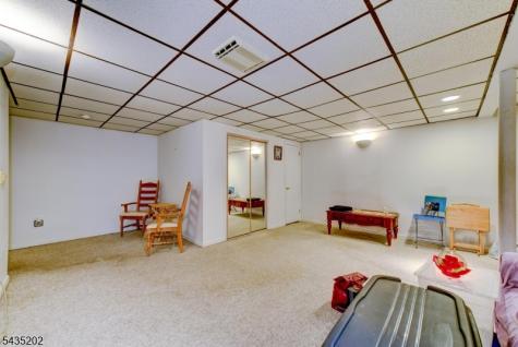 615 Revere Court Raritan NJ 08822