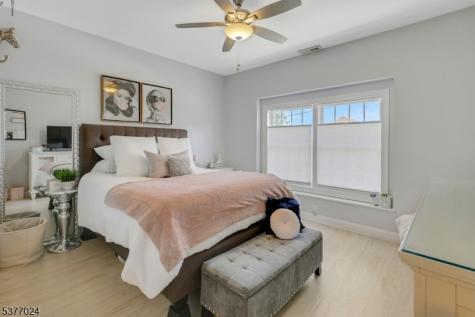 24 Elm Street Montclair NJ 07042