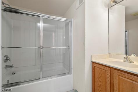 89 Bourne Circle Hardyston NJ 07419