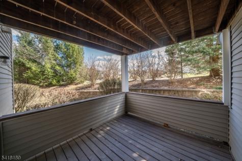 89 Bourne Circle Hardyston NJ 07419