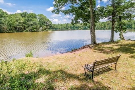 903 Springhouse Drive Readington NJ 08889