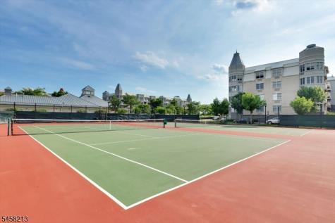 207 Shearwater Court Jersey City NJ 07305