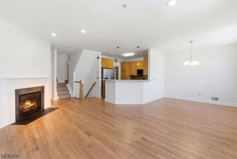 131 Brittany Court Clifton NJ 07013
