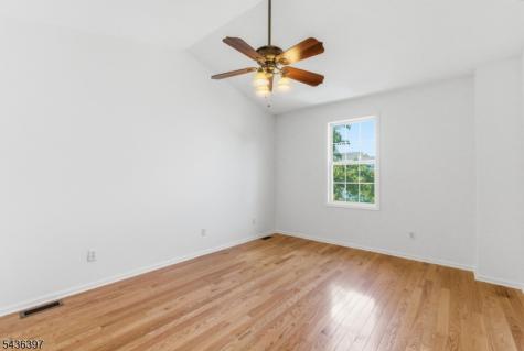 131 Brittany Court Clifton NJ 07013