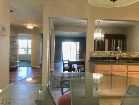 32 Loch Lane Roxbury NJ 07852